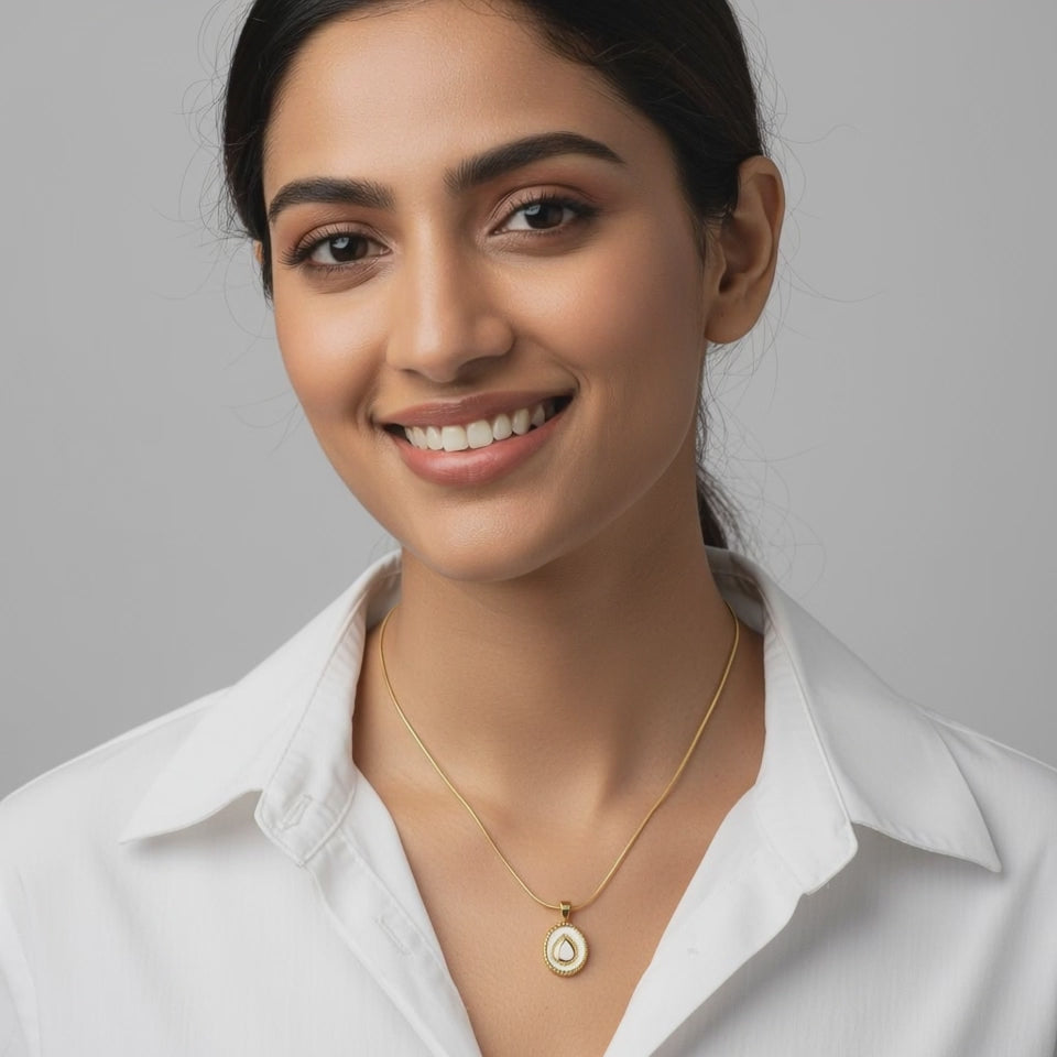 Evergold Dewdrop Pendant – 14K Gold Plated | Just A Girl