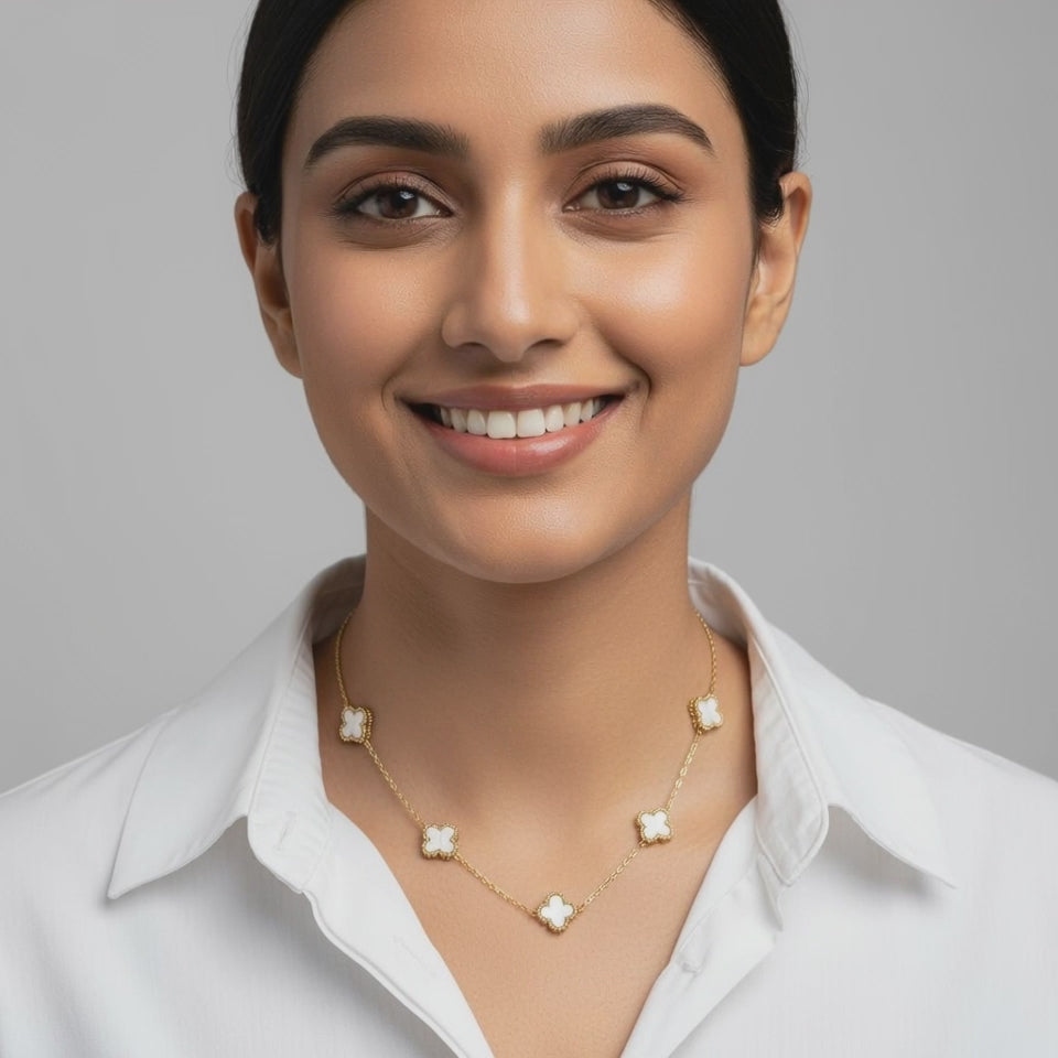 Evergold Ivory Clover Chain – 14K Gold Plated | Just A Girl