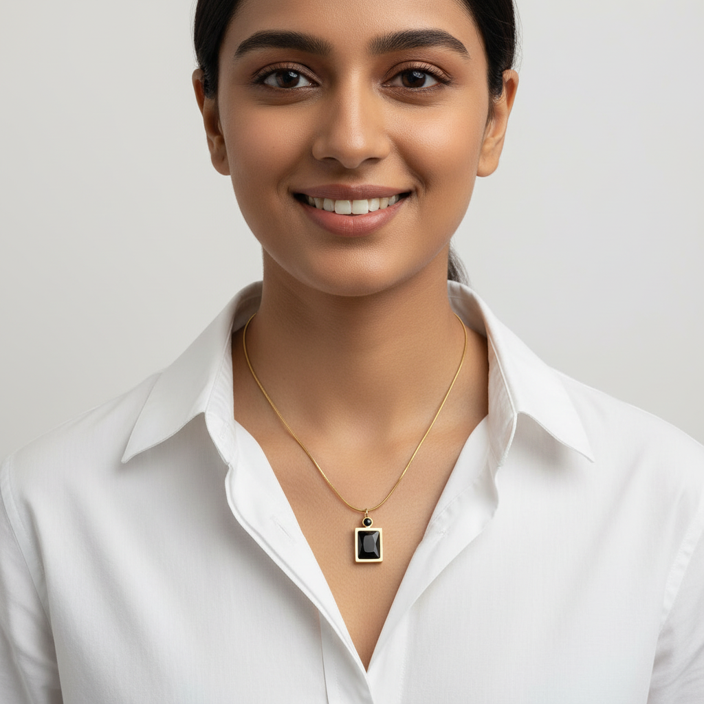 Evergold Noir Frame Pendant – 14K Gold Plated | Just A Girl